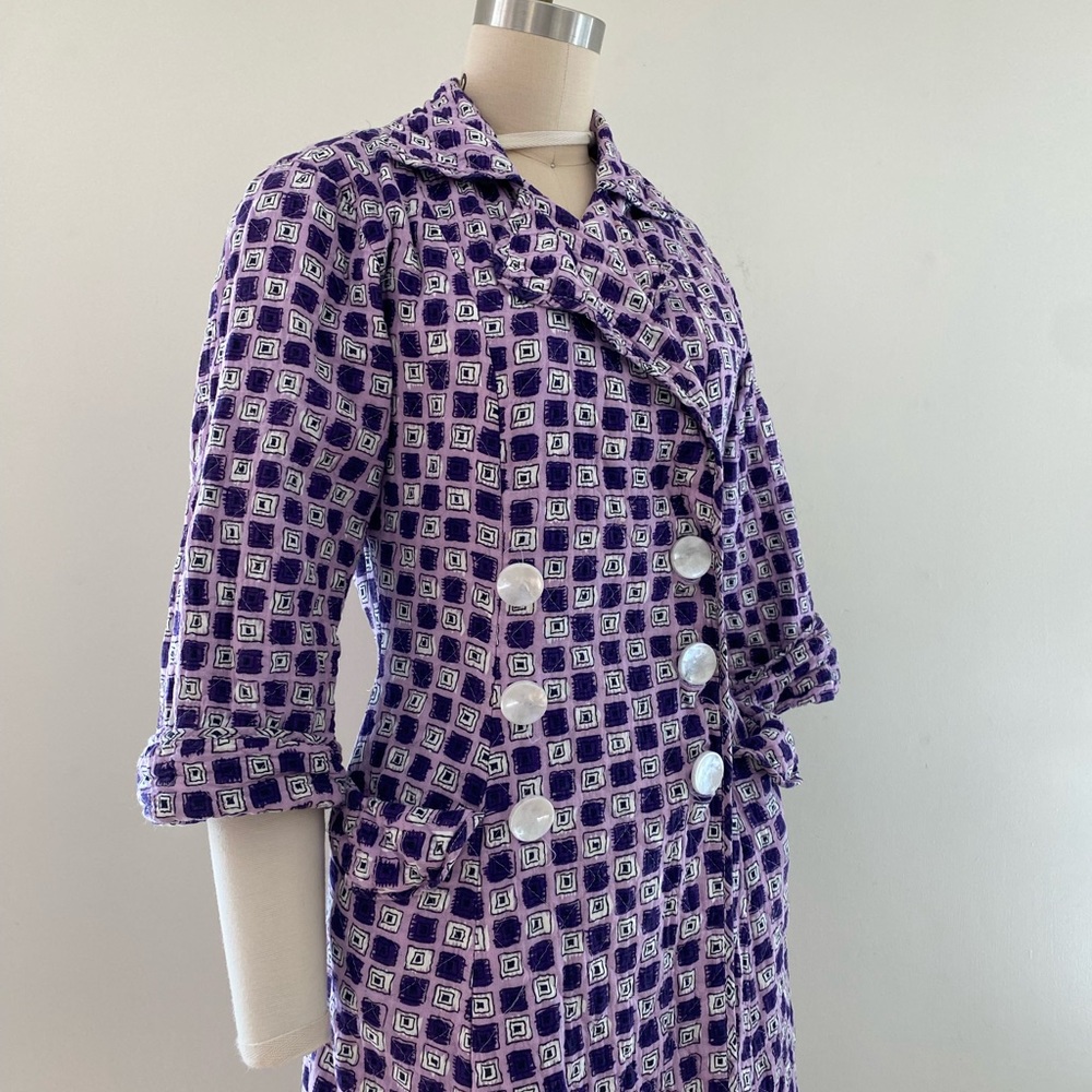 Vintage quilted robe / housecoat
